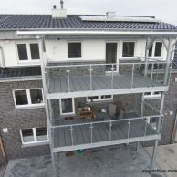 Wasserableitender Balkonbelag für ein 2-Familienhaus